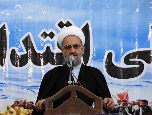 آمریکا با فشارهای اقتصادی و فتنه‌انگیزی به دنبال مهار قدرت ایران است