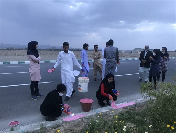 هوای پاک ارمغان تلاش جهادگران سراوانی/از رنگ آمیزی جداول تا پاکسازی محیط زیست در سطح شهر+تصاویر