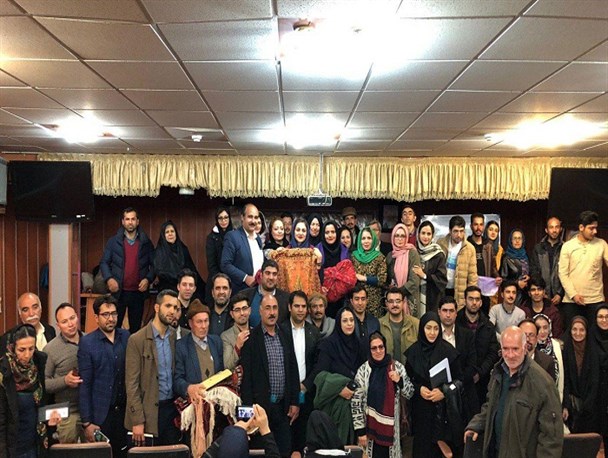 مدیراقامتگاه بومگردی دویدوخ موفق ترین فعال حوزه گردشگری خراسان شمالی شد