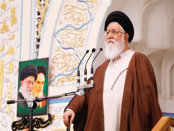 امروز عزت انقلاب ما در دنیا طنین‌انداز است/ جاهلیتی بدتر از رقابت قدرت در دنیا نیست
