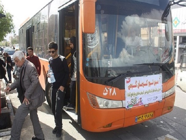 استقبال مسافران نوروزی از تور "کرمون گردون"