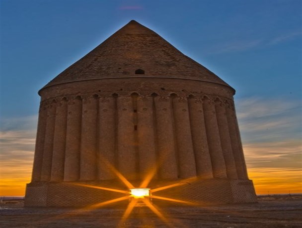 بازدید بیش از 50 گردشگری خارجی از برج نجومی رادکان