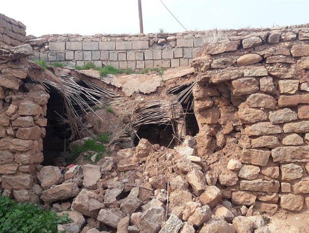 مردمانی که در سخت ترین شرایط زندگی می کنند/ خطر نابودی روستاهای مجاور + تصاویر