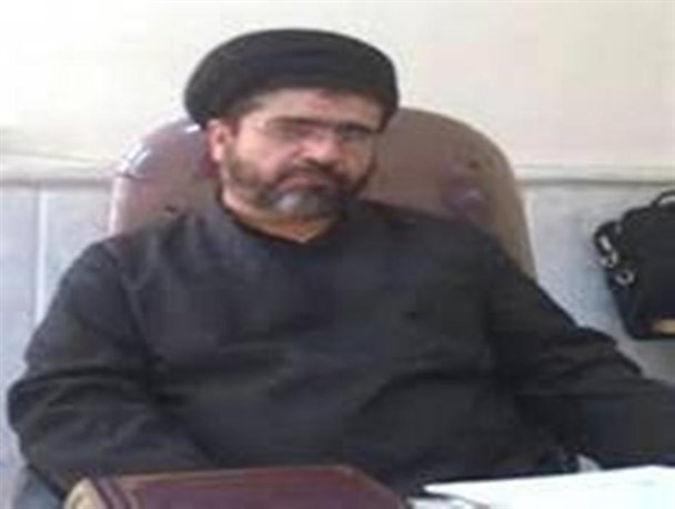 سوق دادن طلاب جوان به تاریخ انقلاب موجب انقلابی ماندن حوزه علمیه می شود