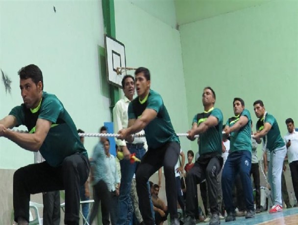 درخشان قهرمان طناب کشی خوروبیابانک شد
