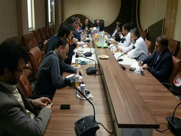 تشکیل جلسه اضطراری مدیریت بحران شهرستان باوی با حضور معاون عمرانی استاندار / تثبیت دیواره پل شیبان با بتن / فرماندار باوی بر ایمن سازی ورودی و خروجی پل تاکید کرد