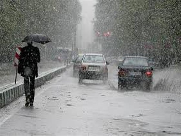 ادامه بارش‌ها تا اواسط هفته در آذربایجان غربی/ تردد در برخی محورها با کندی انجام می شود