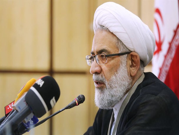 معضل رفع آلودگی هوا و کیفیت خودروها را پیگیری می کنیم