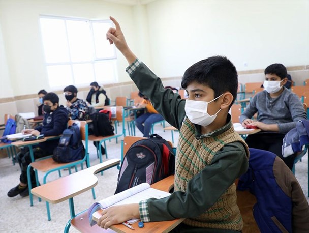 ۸۰ درصد دانش آموزان از بازگشایی مدارس البرز استقبال کردند/ دغدغه تراکم بالای جمعیت در ناحیه ۴ کرج را داریم