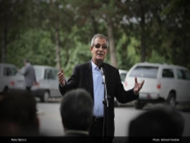 اندر حکایات اعطای "مدرک دکتری" توسط شهردار! و عزل و نصب های مجازی شهرداران مناطق!