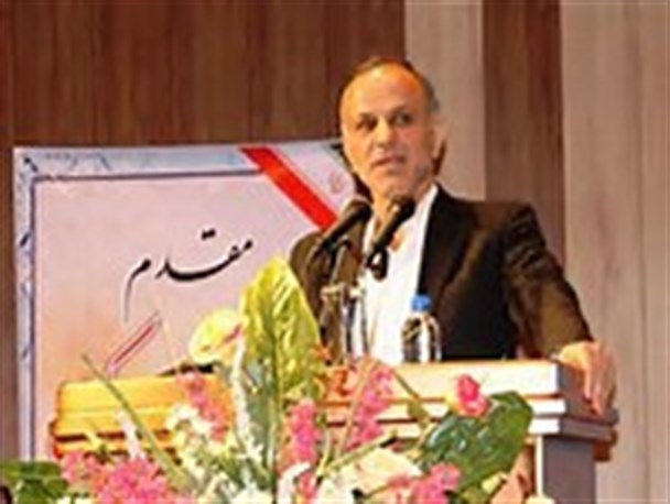 معلمان نقش تاثیرگذاری درانتقال فرهنگ ایثارو شهادت دارند