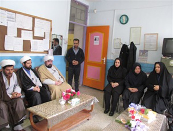 حضور رئیس تبلیغات اسلامی مانه وسملقان درجمع معلمین مدرسه قرآنی شهید جوادی آشخانه
