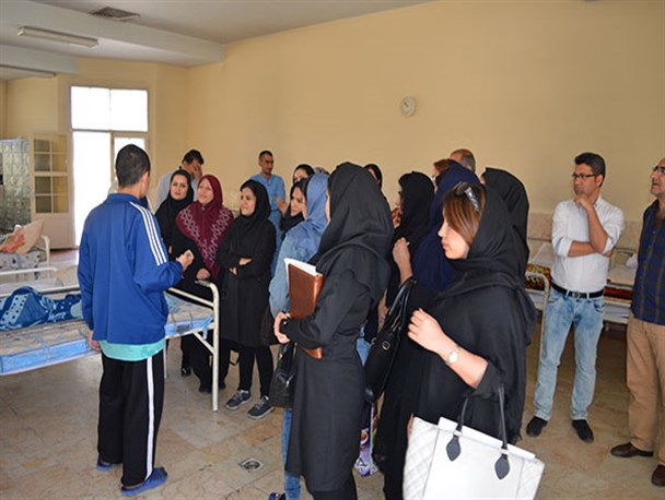 بازدید دانشجویان روان شناسی دانشگاه آزاد از سرای احسان کهریزک
