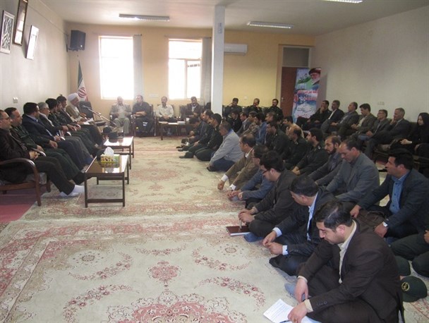 معلمان و روحانیون به دیگران زندگی و حیات می بخشند