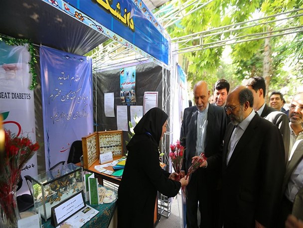 بازدید رئیس دانشگاه آزاد اسلامی همدان از بیمارستان بوعلی