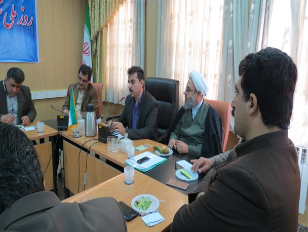 نمایندگان منتخب در راستای برنامه های توسعه اقتصادی کُردستان اقدام نمایند