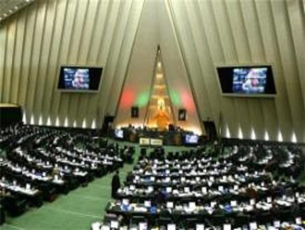 حضور 50 درصدی طرفداران دولت در مجلس حاصل اتحاد دو جناح اعتدال و اصلاح طلب است