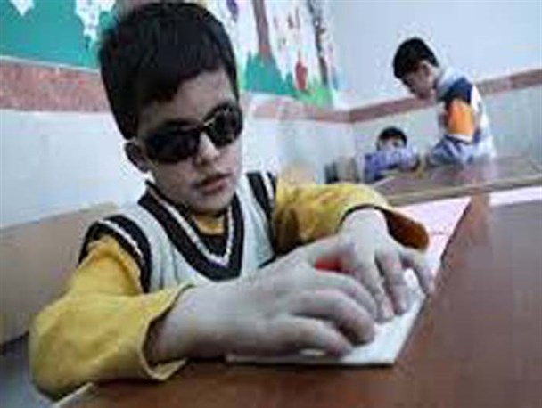 نامه دانش آموزان، بهترین هدیه معلم نابینای بروجردی