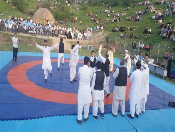 گزارش تصویری از مراسم سالگرد تولد شاعر نامی ترکمن مختوم قلی فراغی