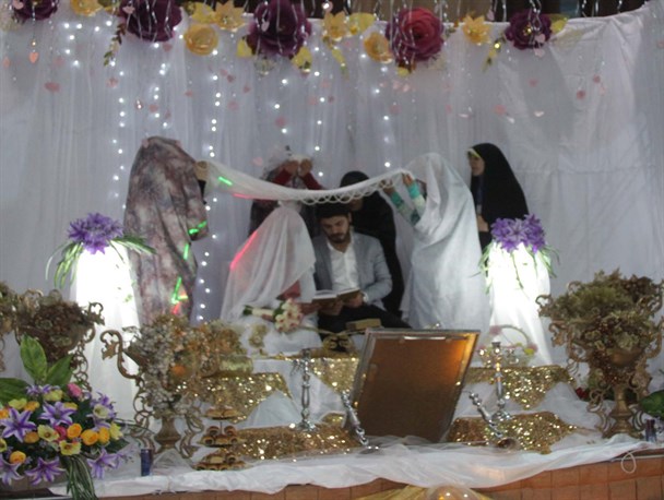 جشن ازدواج 40 زوج دانشجو در بروجرد برگزار شد+عکس