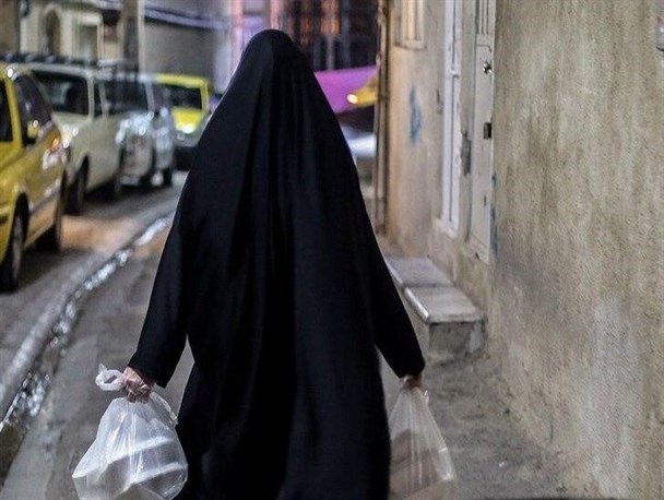 توزیع بیش از ۳ هزار غذای گرم و سبد غذایی بین نیازمندان تویسرکانی