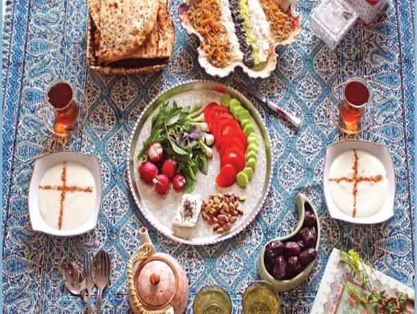 از مصرف سر خود مکمل های غذایی پرهیز شود/ روزه داران مناطق گرمسیری بیشتر به تأمین مایعات توجه کنند
