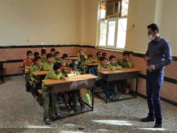 ناجی در حال غرق‌شدن است/ تبعیض‌های نظام آموزشی کشور را بردارید!
