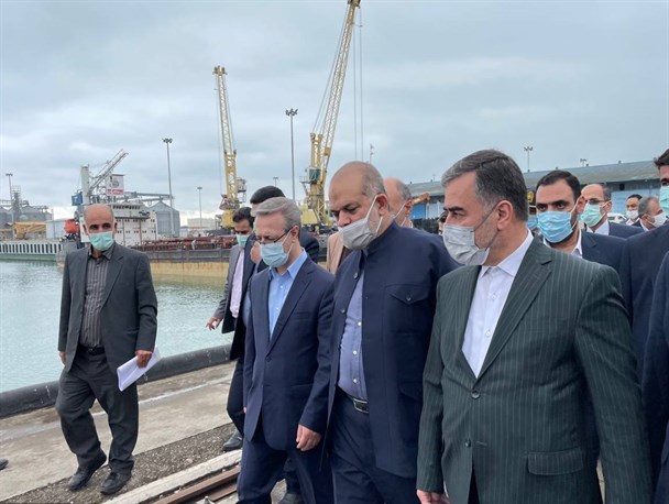 افزایش ۲۰۰ هکتار به پسکرانه بندر نوشهر/ کاهش سطح آب حاشیه دریا نیازمند برنامه‌ریزی دقیق است