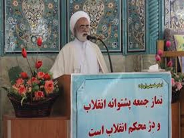 جشن های میلاد ائمه(ع) قلب امام زمان(عج) را نرنجاند!/ امام خمینی(ره) اسلام را احیا کرد