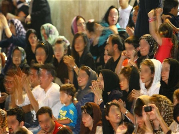 حرمت شکنی در جشن های نیمه شعبان سمنان/مانور تلخ ابتذال در جشن های نیمه شعبان