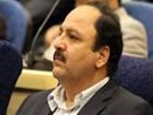 مسئولان بی‌انگیزه خود از مسئولیت کنار بکشند
