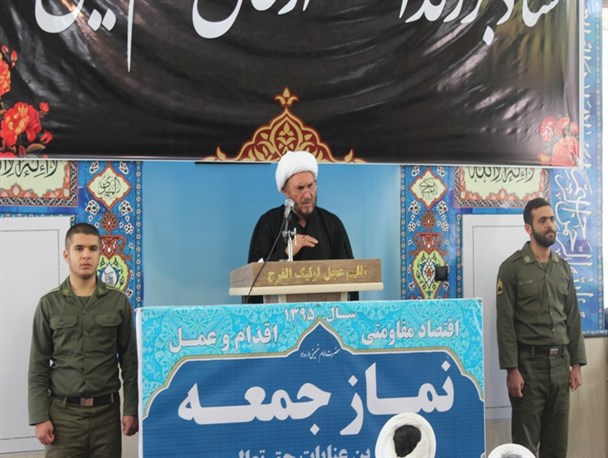 حضرت امام (ره) به عنوان شخصیت بزرگ تاریخ اسلام بعد از انبیاء الهی است