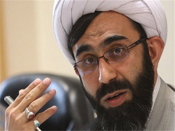 کسانیکه می گویند با امام بودیم اما در ظاهر به شکل دیگری رفتار می کنند منافق هستند