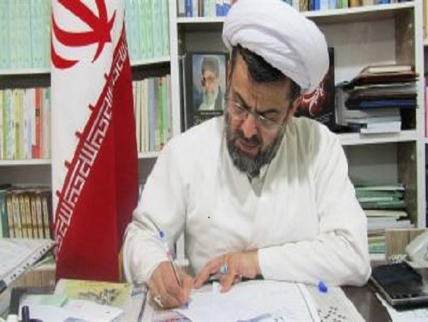 امام خود را خادم مردم می‌دانستند/ مسئولان خود را تافته جدا بافته ندانند