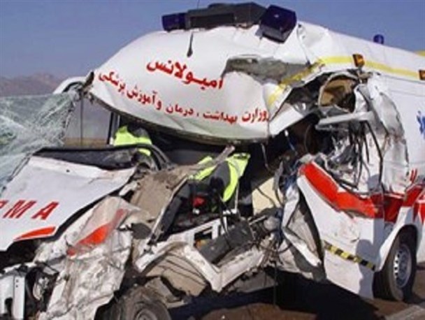 3 کشته و یک مجروح بر اثر واژگونی آمبولانس اعزامی از اردبیل به تهران