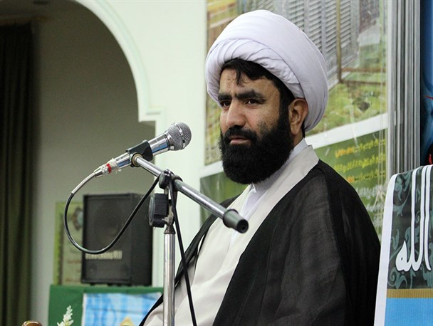 هنر حضرت امام(ره) به چالش کشیدن نظام سلطه بود