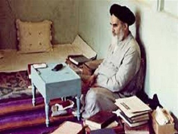 محرومیت‌زدایی و دوری از اشرافی‌گری جزو توصیه‌های امام(ره) به مسئولان بود