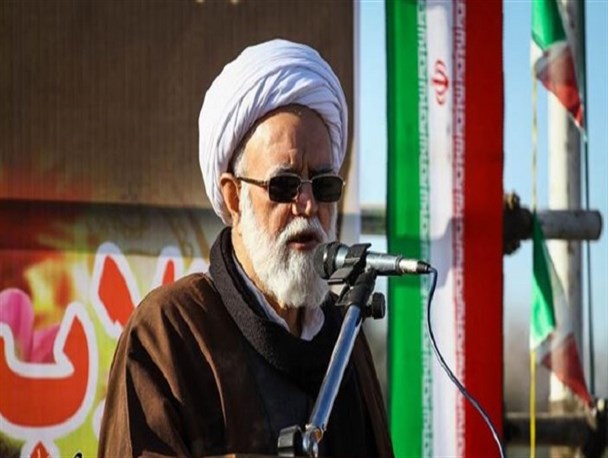 عده‌ای در لباس روشنفکری به‌دنبال کمرنگ‌کردن مواضع امام(ره) هستند/امام خمینی حامی اصلی فلسطین بود
