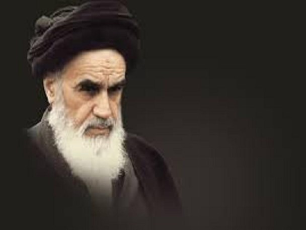 آرمانهای امام (ره) با قدرت دنبال می‌شود /مردم قدرت اصلی انقلاب خمینی بودند