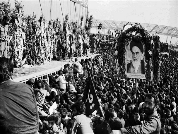 امام خمینی(ره) یاور مستضعفان انقلابی