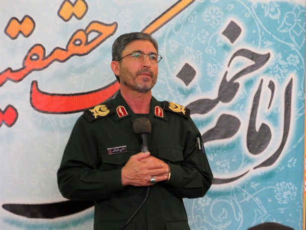 امام راحل به مردم، جامعه، کشور و ملت ما عزت و هویت بخشید