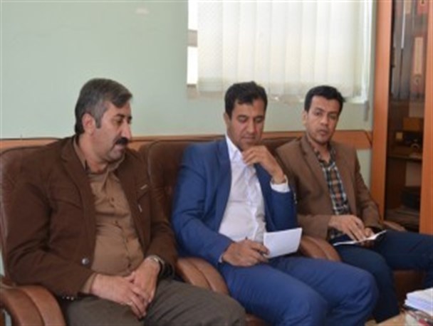 جلسه کانون مداحان اردل با محوریت برنامه های شب قدر برگزار شد