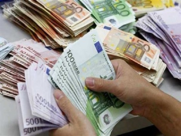 نوسانات ارزی و گرانی های اخیر دلیلی جز بی برنامگی سیستم اقتصادی ندارد