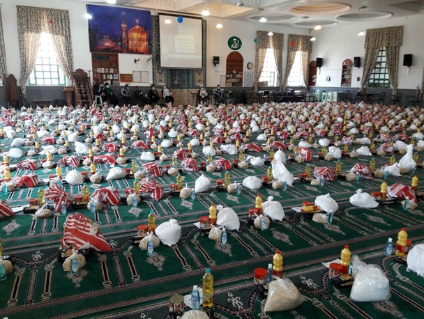 توزیع 9 سری جهیزیه در روز میلاد امام رضا(ع)