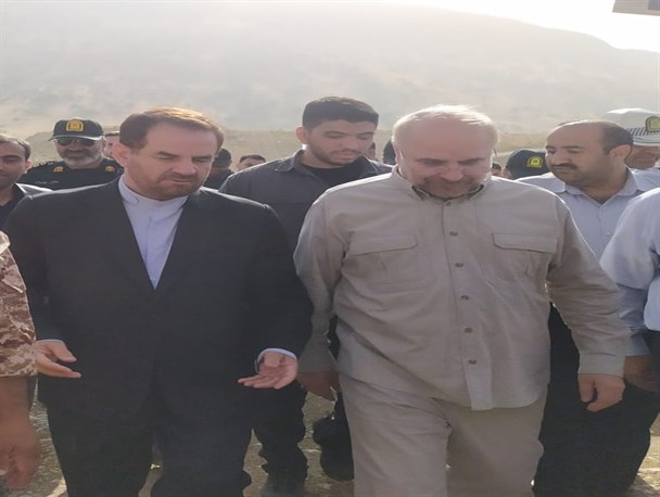 مردم منطقه تنگ سرخ مشکلات خود را با رئیس مجلس مطرح کردند/ قالیباف: رفع مشکل تملک و ارزش سنجی اراضی به قیمت روز پیگیری می‌شود