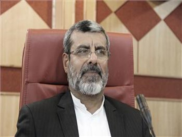 مدیریت فرهنگی شهرداری درک درستی از مسائل فرهنگی ندارد/در این 9 ماه تنها کار فرهنگی برپایی جشن بوده است/بودجه های فرهنگی را به خورد خواننده ها می دهند