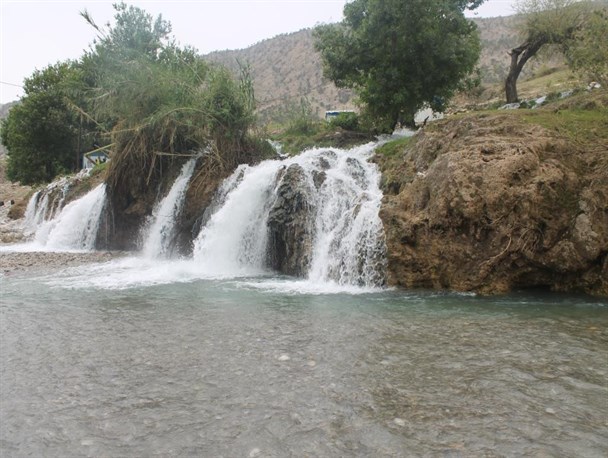 آبشارهای خنک لالی پناهی برای گرمای داغ خوزستان+تصاویر