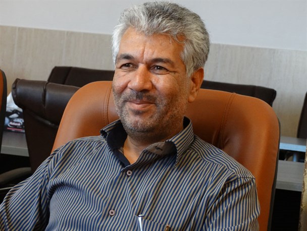 عملیات اجرایی شبکه فیبر نوری از حسن آباد به ورزنه کلید خورد