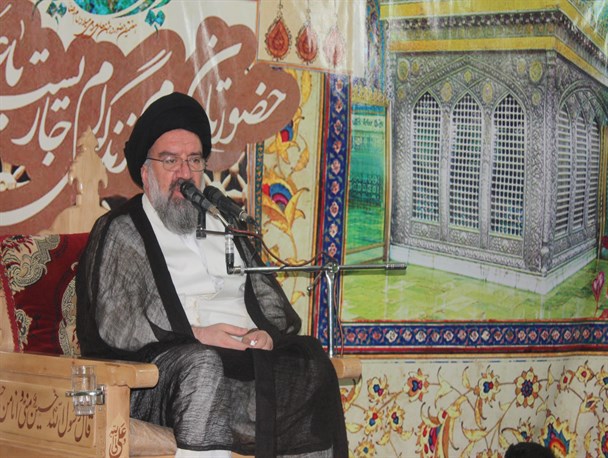 با اعلام موضع صریح رهبراگر کسی حرف از رابطه با آمریکا بزند ضد ولایت فقیه است