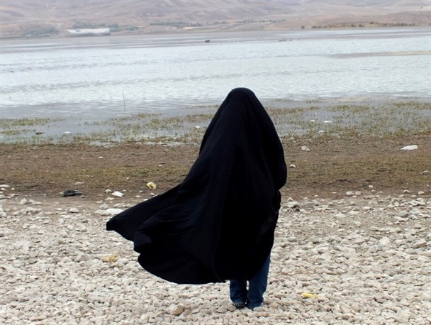 حجاب مجوز حضور زن در عرصه های مختلف اجتماعی است